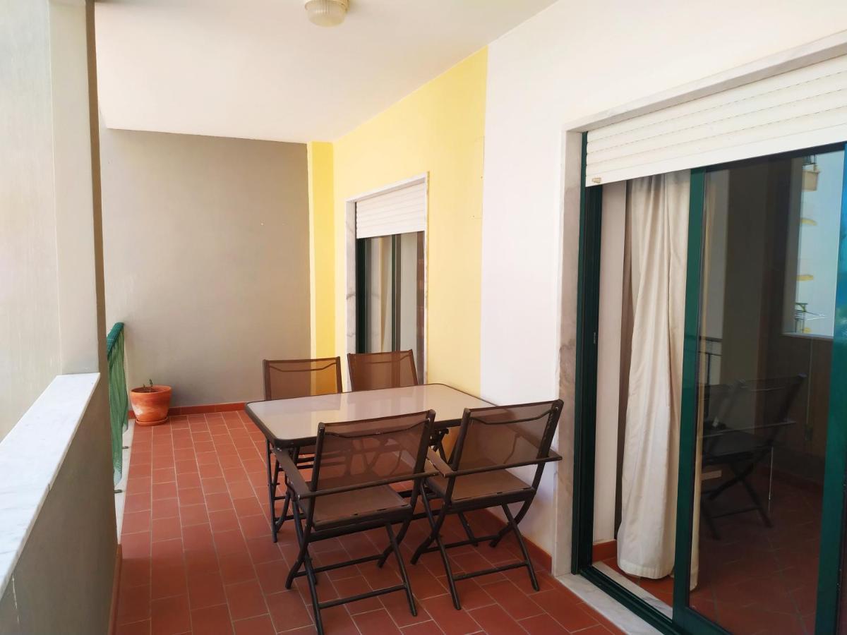 1B Terrace B - Casas & Papeis Apartment อาร์มาซอง เด เปรา ภายนอก รูปภาพ